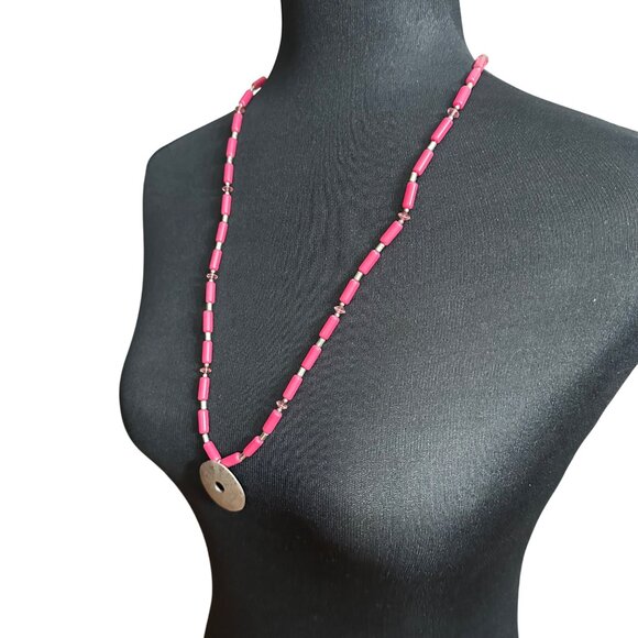 Chico's Necklace Jewlery Statement 33" Adjustable Pink Silver Tone Hammered Long - Picture 3 of 7